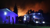 Los vecinos desalojados por el incendio en el monte Areo ya han regresado a sus casas