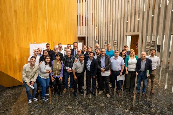 La Unicameral aprobó la Ley que facilita el acceso a la tierra y la vivienda vía cooperativas y mutuales