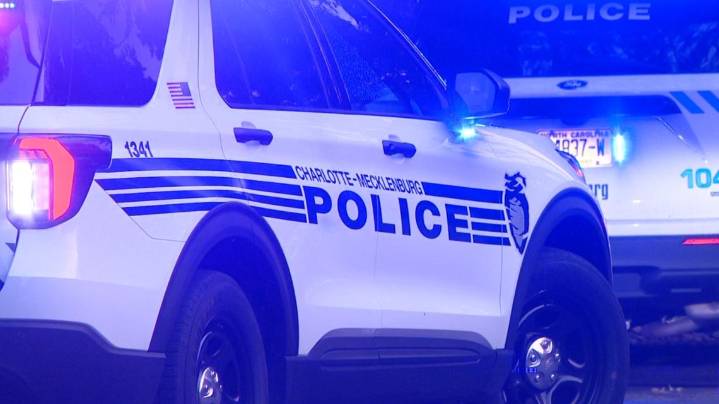 Deadly shooting at north Charlotte smoke shop