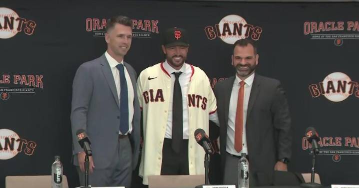 Tony Vitello introduced as San Francisco Giants manager after team makes historic hire