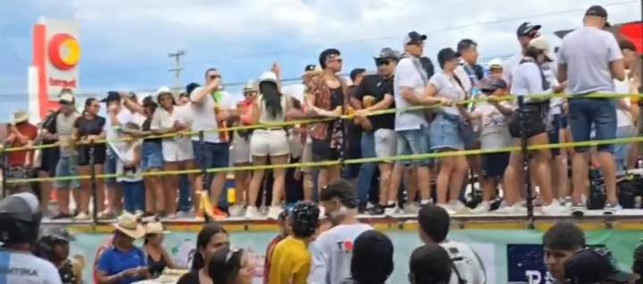 Reinado del Turismo en Girardot terminó en tragedia: una mujer muerta y 14 heridos