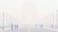 Delhi air turns 'poor' again before Diwali; Air quality index breaches the 300 mark in 5 areas