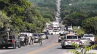 Enfrentamiento en carretera Valles–Tampico deja dos detenidos y un policía lesionado