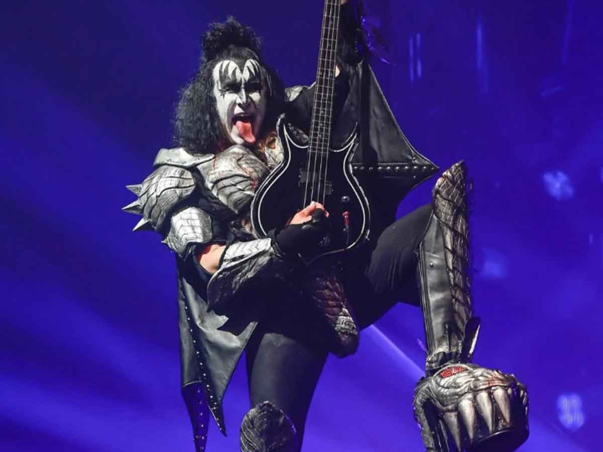 Gene Simmons, integrante de Kiss, es hospitalizado tras desmayarse al volante en Los Ángeles