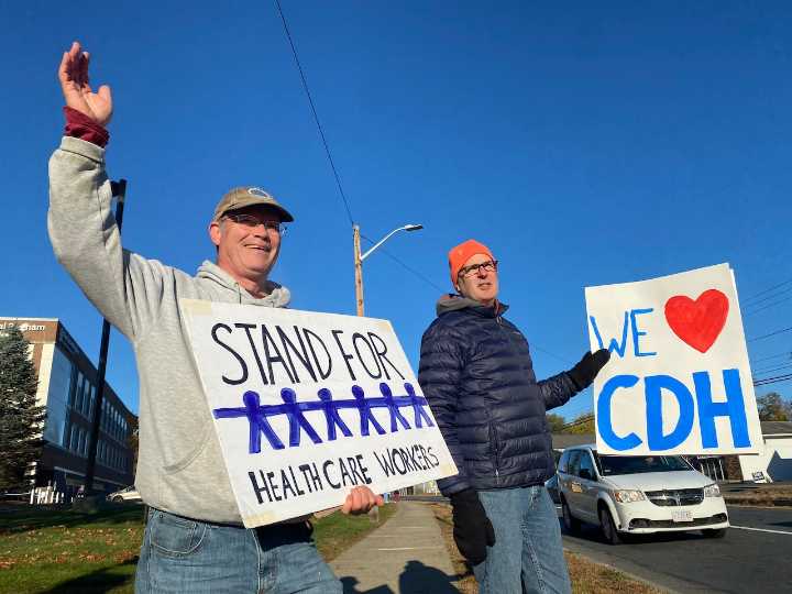 An ‘early and chilly’ standout to support Dems’ push for health care in shutdown standoff