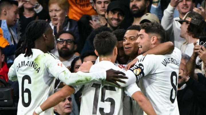 Real Madrid venció 2-1 al Barcelona en un partidazo, con goles de Kylian Mbappé y Jude Bellingham y es más líder en España