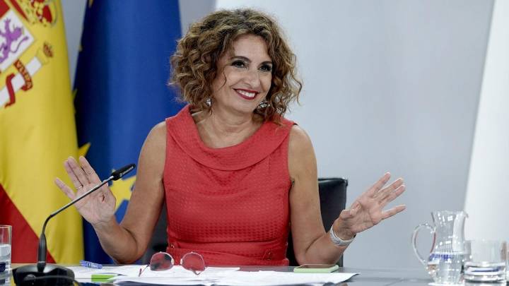 Montero prepara un modelo de financiación que no solo beneficie a Catalunya para neutralizar el discurso del "agravio"