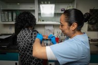 UAEMéx impulsa vacunación contra influenza y neumococo para proteger a la población en temporada invernal