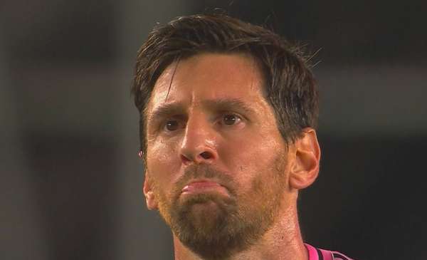Inter Miami perdió con Chicago Fire, Messi se fastidió y tuvo un gesto irreconocible