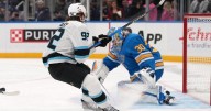 Logan Cooley has natural hat trick in 1st period, Mammoth hold off Blues 7