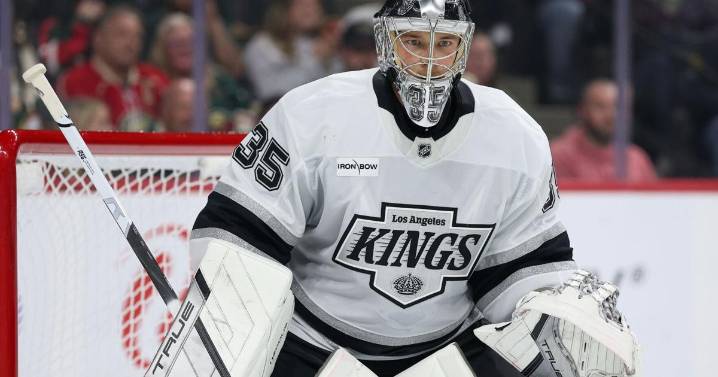 LA Kings reacquire veteran goalie Pheonix Copley from Tampa Bay as depth while Kuemper is injured