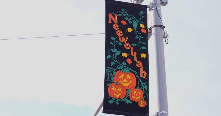 Why this Kansas town celebrates Neewollah at the end of October