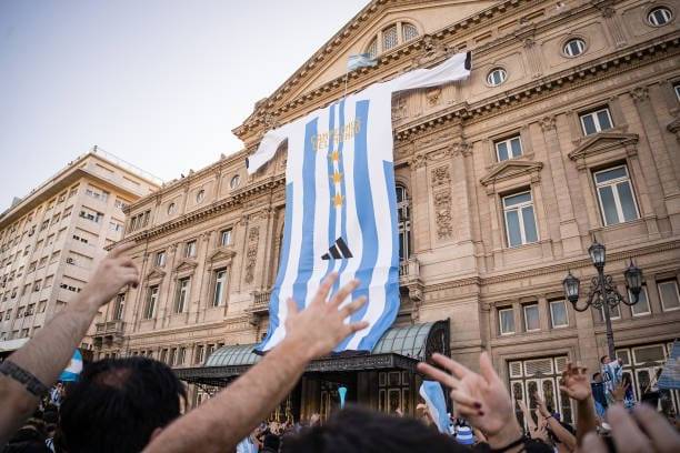 Adidas sorprende con la camiseta suplente de la Selección Argentina rumbo al Mundial 2026
