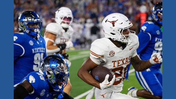 Shipley kicks 45-yard FG in OT to lift No. 21 Texas to 16