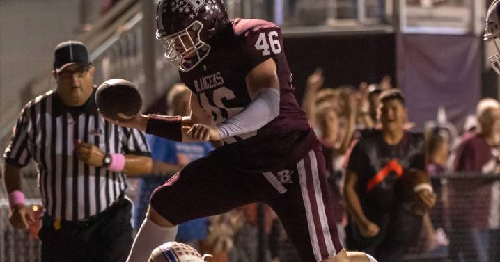 Benton rallies from down 24-7, beats Nashville 34
