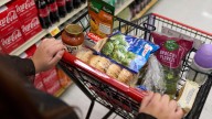 Could halt in SNAP benefits, paychecks pressure lawmakers to strike shutdown deal?