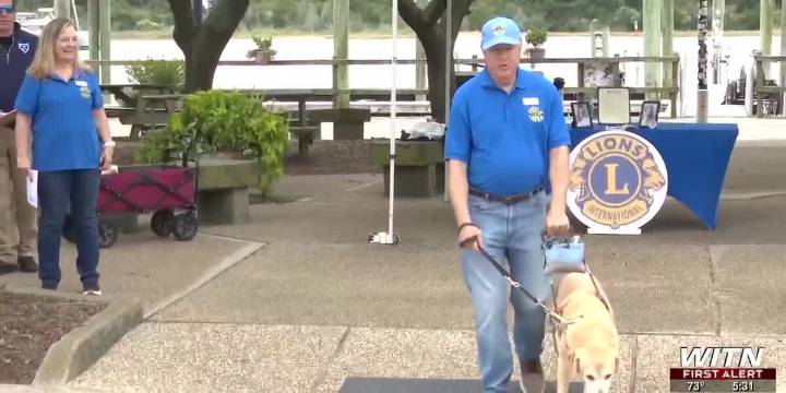 White Cane Day helps educate public about new traffic law