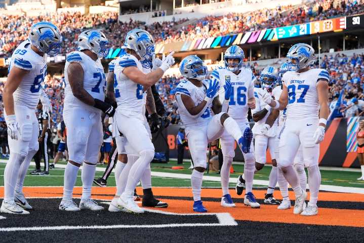 Detroit Lions start hot, hold off Bengals for fourth straight win