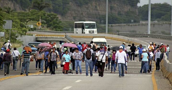 Maestros de la CNTE marchan HOY: ¿A qué hora inicia el bloqueo en carreteras? Sigue EN VIVO la protesta