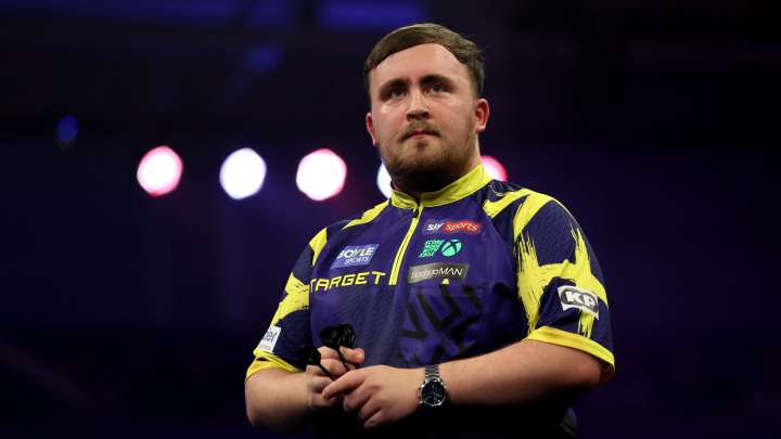 Luke Littler fires back at fan's crude message about Beau Greaves after World Youth Championship upset