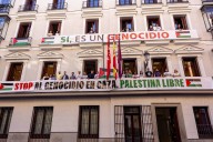 El Ayuntamiento de Almeida quiere obligar a Más Madrid a retirar sus pancartas en contra del genocidio en Gaza: “Aumentan la crispación”