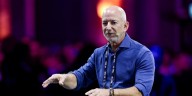 Jeff Bezos contradice a Zuckerberg y cree que la universidad si es clave para tener éxito
