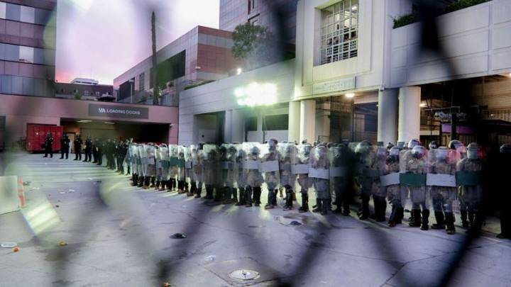 Una por una, cuáles son las medidas de protección para los migrantes que lanzó California