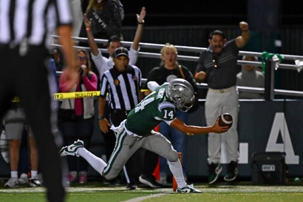 De La Salle leaves no doubt, overpowers San Diego powerhouse Cathedral Catholic