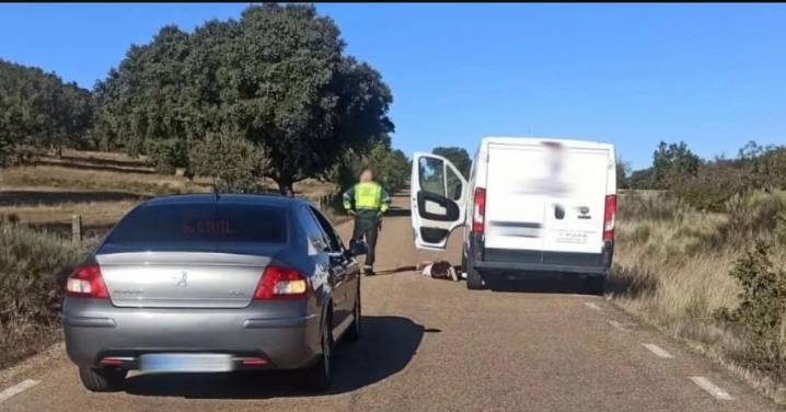 Detenido en Salamanca un varón con una orden de búsqueda al ser sorprendido conduciendo una furgoneta robada