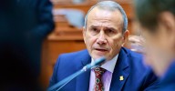 Elmer Schialer vuelve al gabinete: Excanciller fue nombrado como asesor de Hugo de Zela