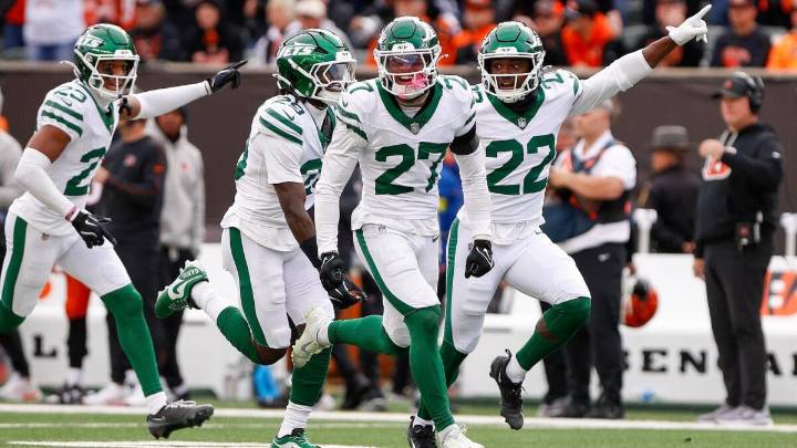 Jets' Jarvis Brownlee Jr. roasts former team after making game-sealing play against Bengals in Week 8