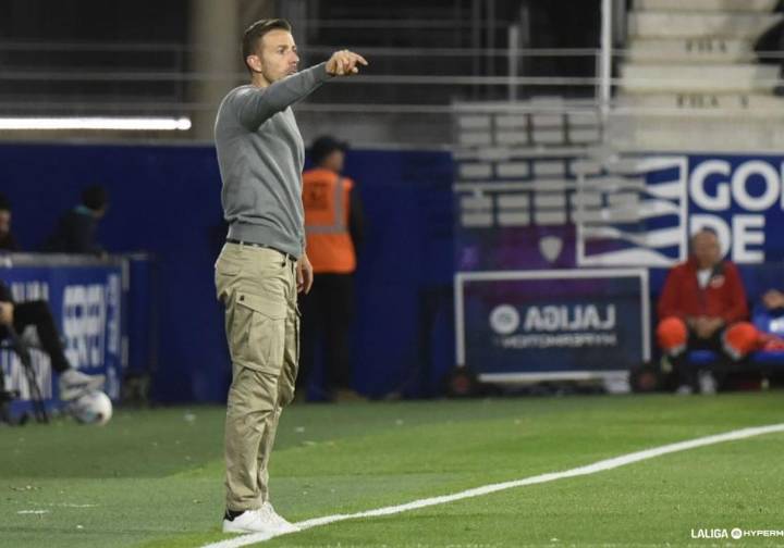 Luis García y una UD Las Palmas que crece: «Lo importante es volver a sumar»
