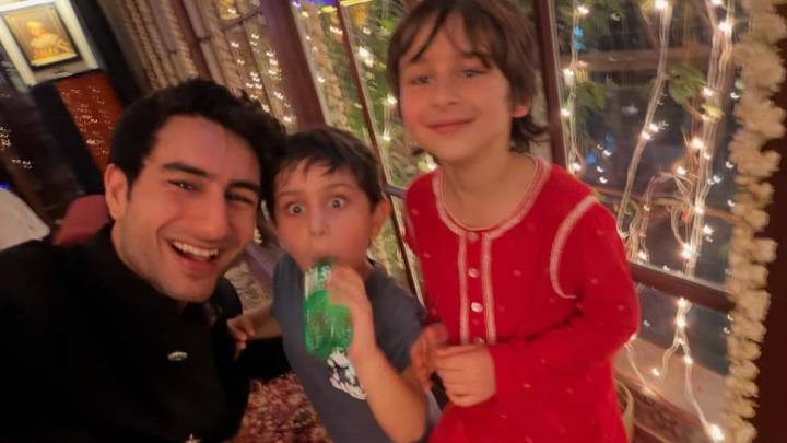 Taimur And Jeh Steal The Spotight In Ibrahim Ali Khan’s Diwali Photo: ‘Teeno Bhai, Teeno Tabahi'
