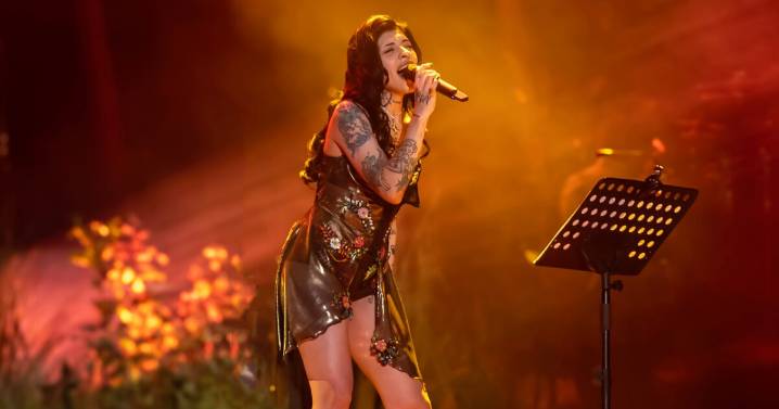Entre orígenes y Latinaje, Cazzu conquista su primer Auditorio Nacional en la CDMX, ¿cuál fue el setlist de su concierto?