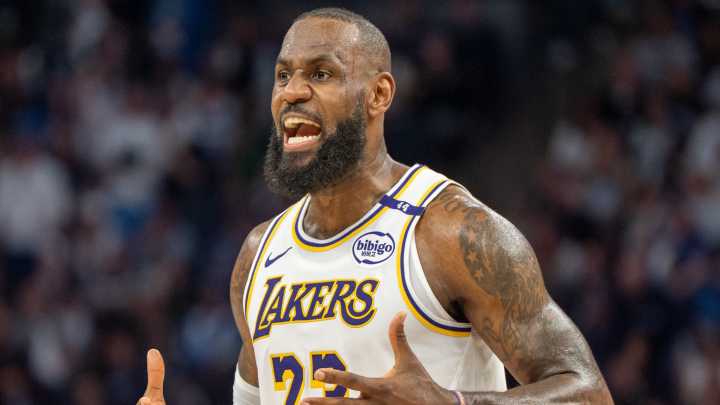 It’s Time For Lakers To Make Painful LeBron James Decision