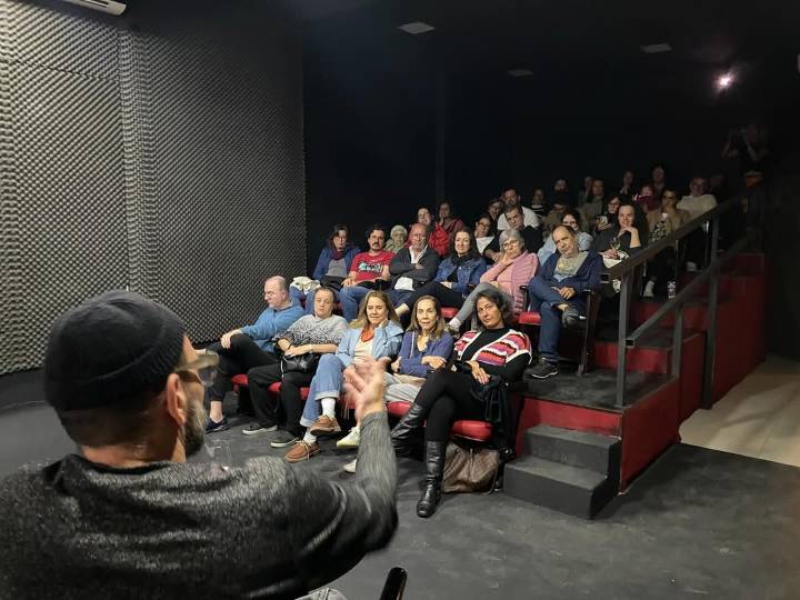 En São Paulo, un cine de un solo hombre mantiene vivos los sueños cinematográficos de Brasil