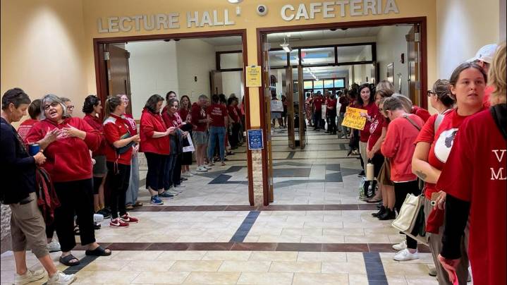South Portland teachers urge action as talks stall