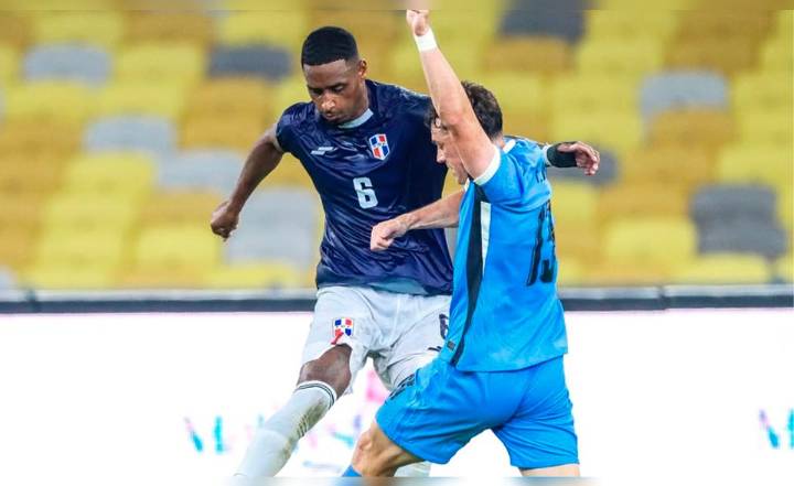 Uruguay se impone por 1-0 frente a República Dominicana por amistoso FIFA
