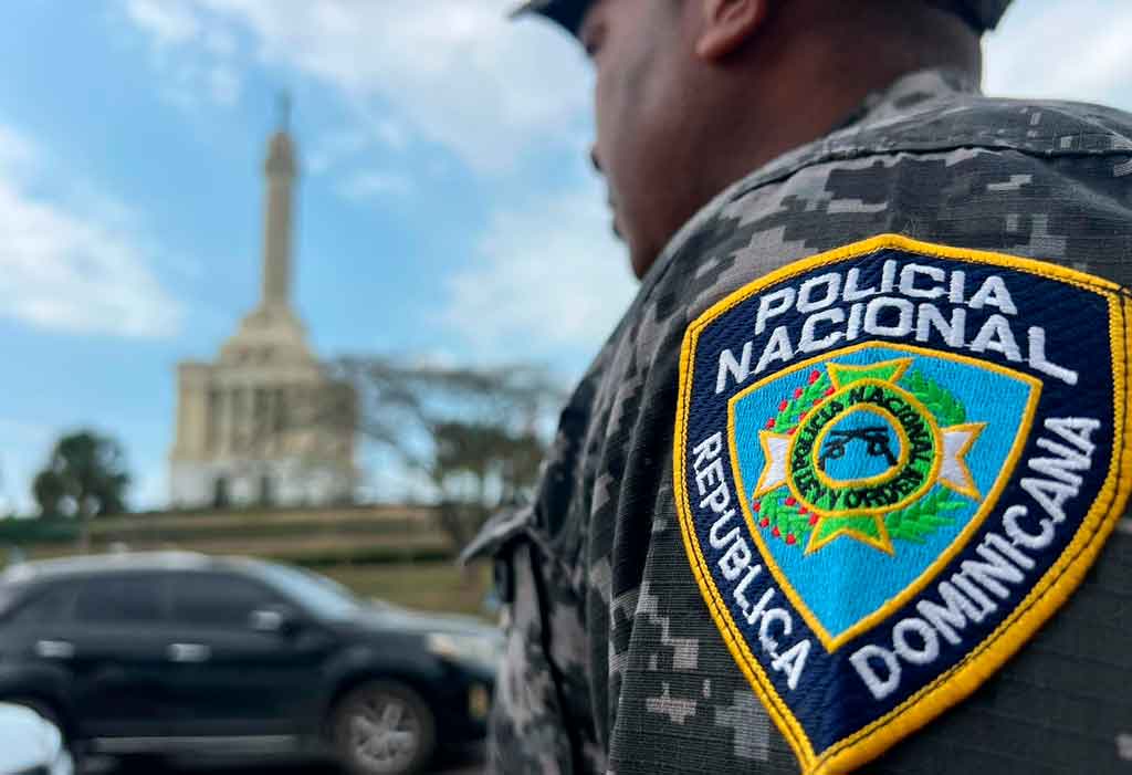 Policía dominicana apresa a cuatro implicados en homicidio