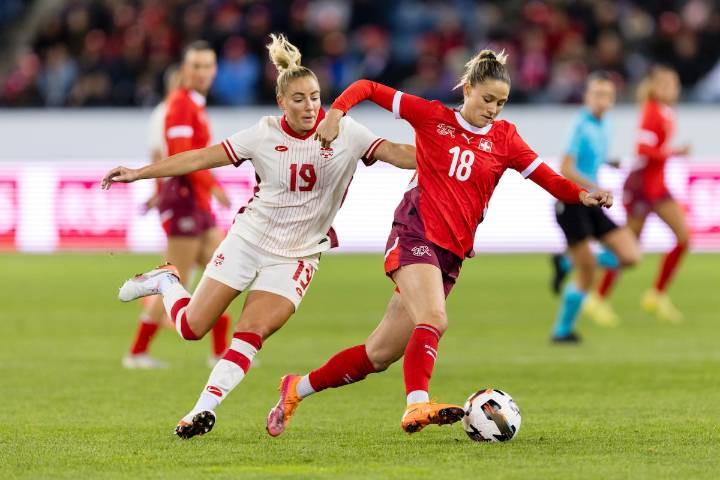 Canadian star Olivia Smith hurt in not-so