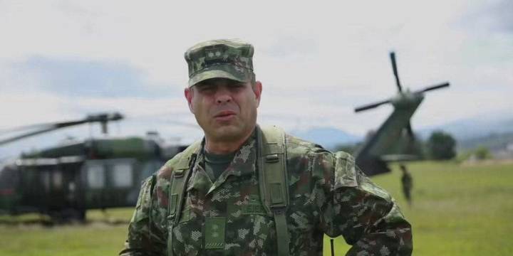 Revelan que general del Ejército habría usado helicóptero militar para liberar a traficante de cocaína en Cauca: quién es