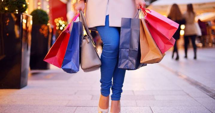 Christmas shoppers can save '£120' by using this present