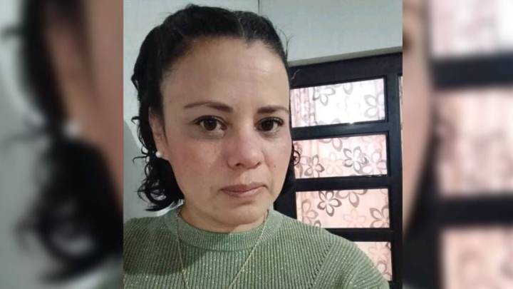Desaparece la maestra Jessica Portillo en central de autobuses; bloquean la carretera Puebla