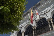 El Ayuntamiento de Almonte presenta una auditoría externa para garantizar una gestión municipal más transparente