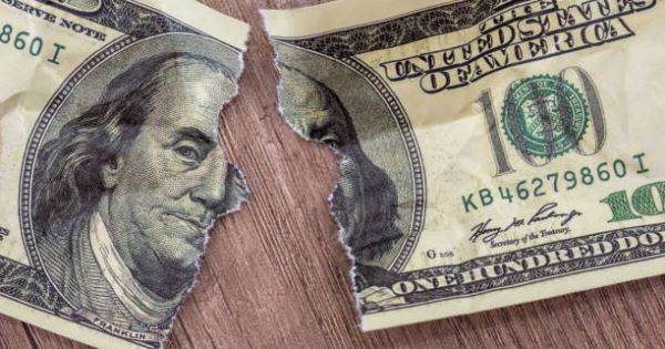 Díganle adiós al dólar: 11 países dejarán de usar estos billetes y prohíben todas las operaciones