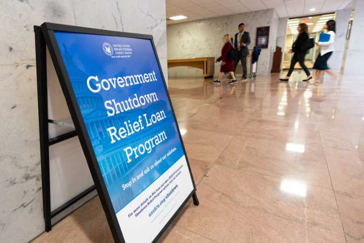 Capitol credit unions see flood of applications during shutdown