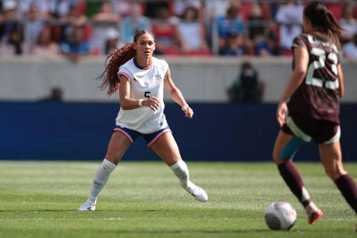 Soccer-Rodman in a 'healthy place' as she makes US national team return