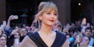 Jennifer Lawrence Shares How ChatGPT Helped Her Manage Postpartum Anxiety | Jennifer Lawrence 