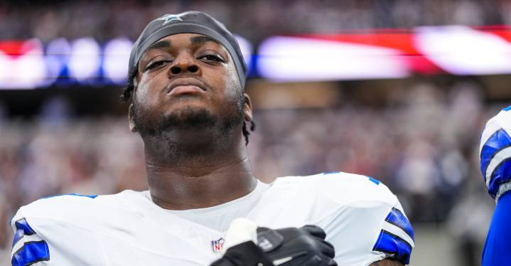 Cowboys guard Tyler Smith to play against Panthers per source