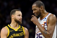 Ex-Warriors Star Protects Kevin Durant as He Strips Steph Curry’s Championship Weight Away